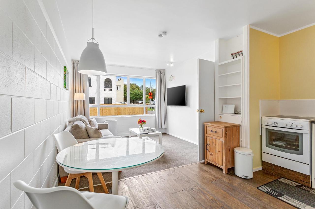 One Bedroom Apartment, Heart Of Newmarket Auckland Exterior foto